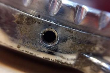 Successfully remove the stuck in case screw without damage the screw mold of the watch case.