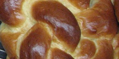 traditional jewish 6 braid egg bread challah