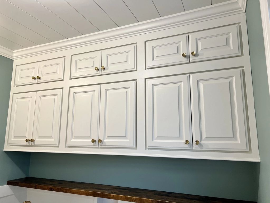 Laundry wall with butcher block
