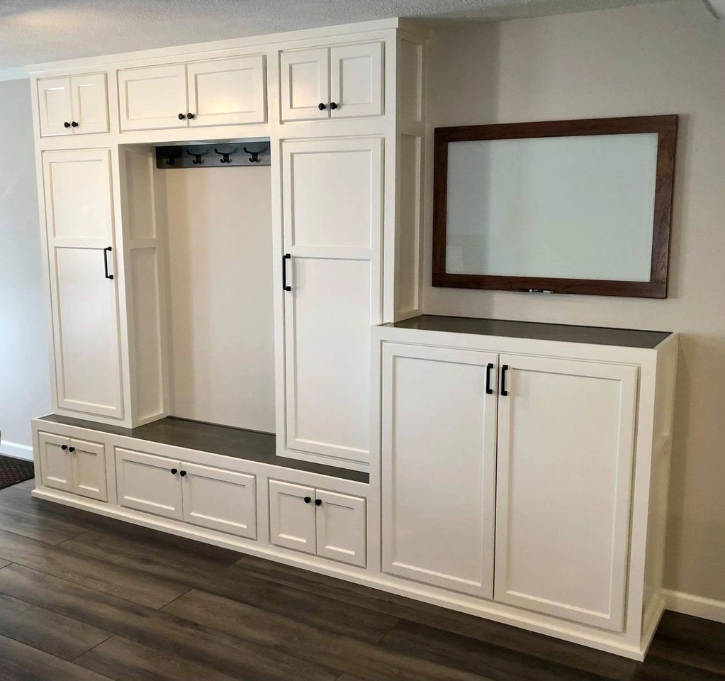 Custom entry built-in with bench and coat locker