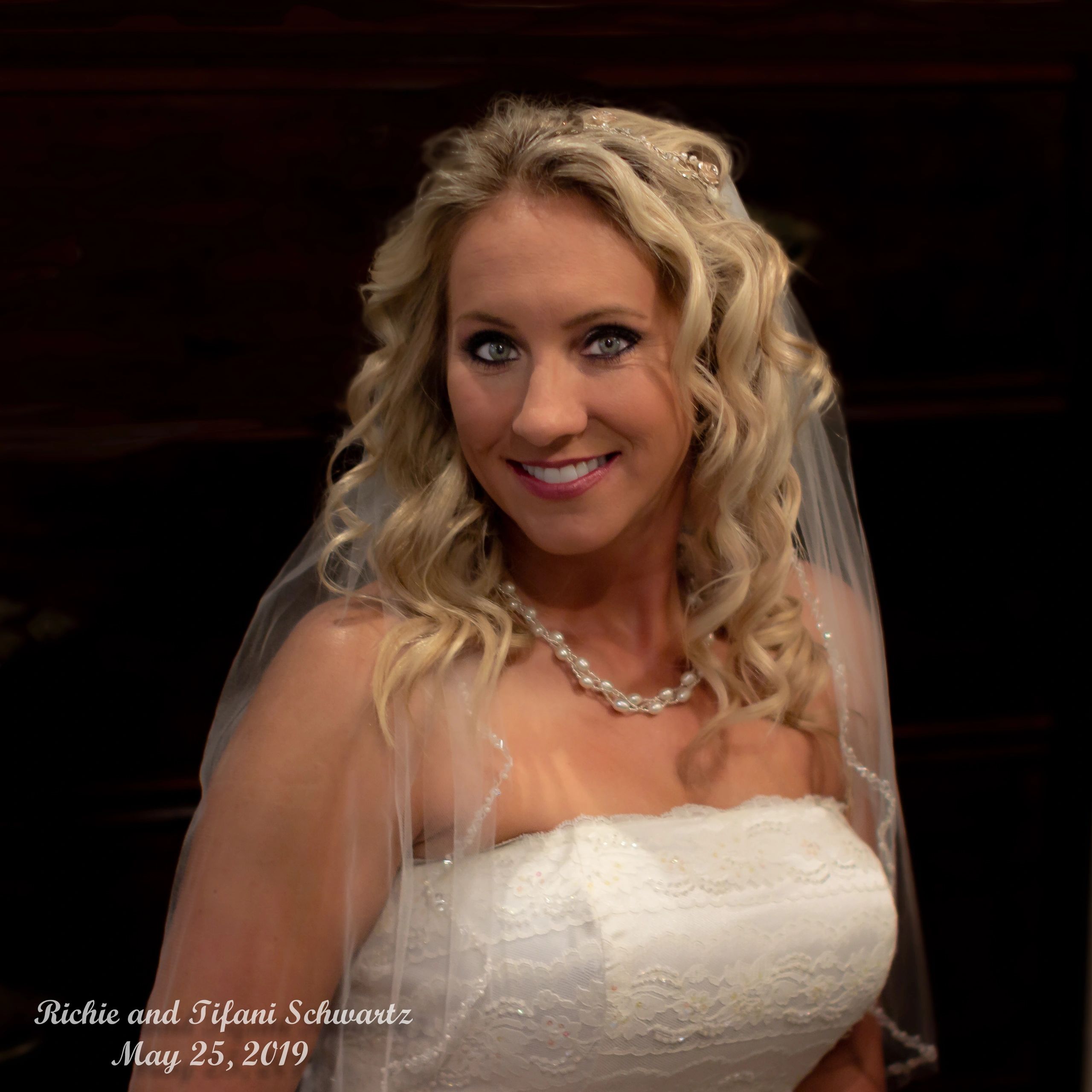 Lawrence Davis Photography wedding portrait.