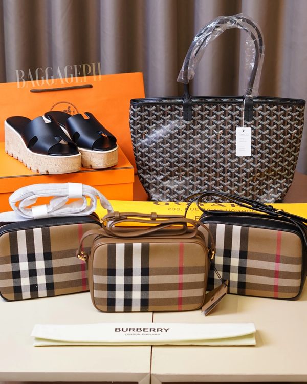 Goyard St. Louis, Hermes Eze Black, Burberry camera bags