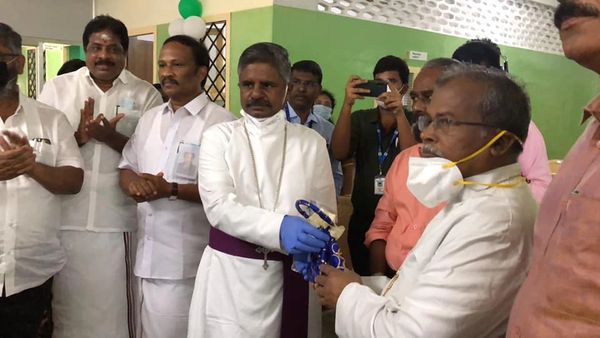 Bishop of ALC hands over the hospital to Bishop of TELC