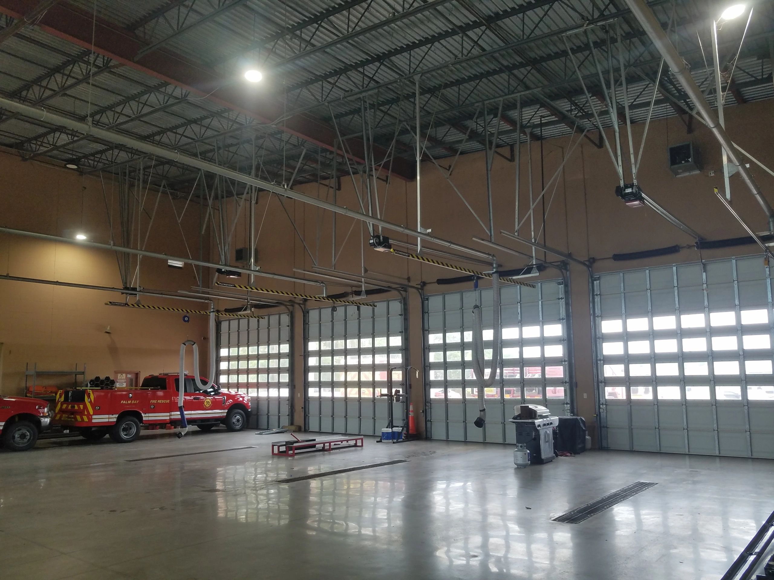 Reliable garage door specialists Brevard County. Commercial garage door services Brevard County