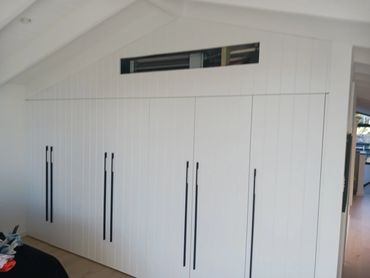 Master Bedroom Wardrobe MANLY by CDK and Joinery PTY LTD