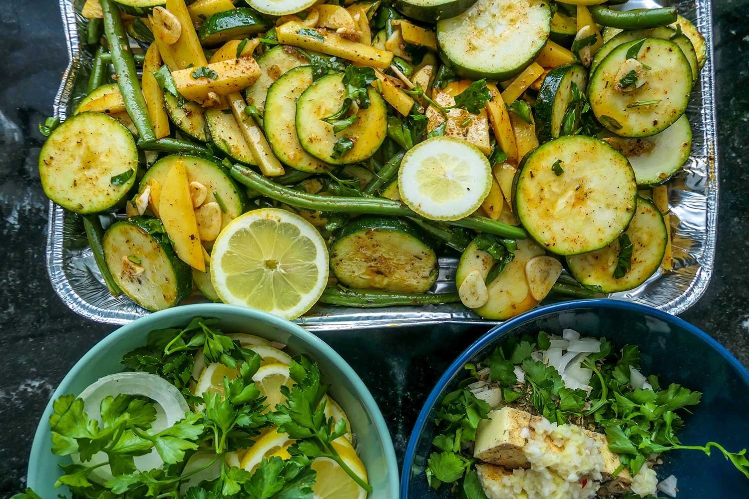 To-go, meal, zucchini, green beans, lemons, foil container, salad, take-out, delivery, fresh, dinner