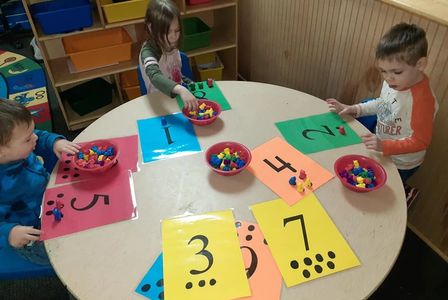 preschool children doing math