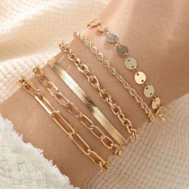 A stylish and trendy bracelets