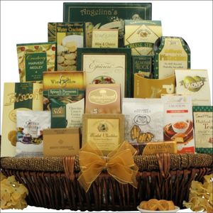 Gourmet Gift Basket
Holiday Gift Basket