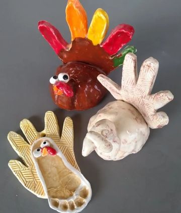 clay turkey hand and foot prints