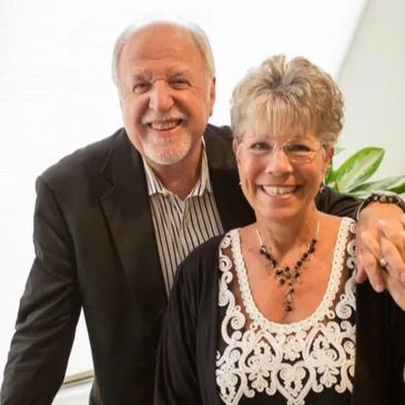 Photo of Dr. Todd and Linda Frisch.