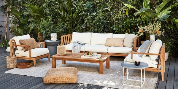 Teak patio set with cream cushions & coffee table