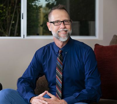 portrait of Robb Sikes