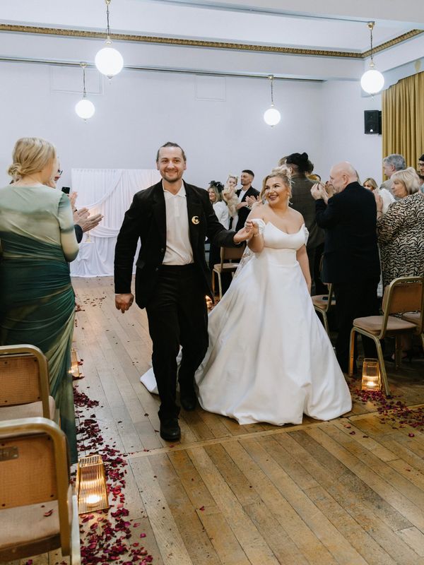 alternative wedding celestial wedding wedding celebrant oathing ritual sand ceremony