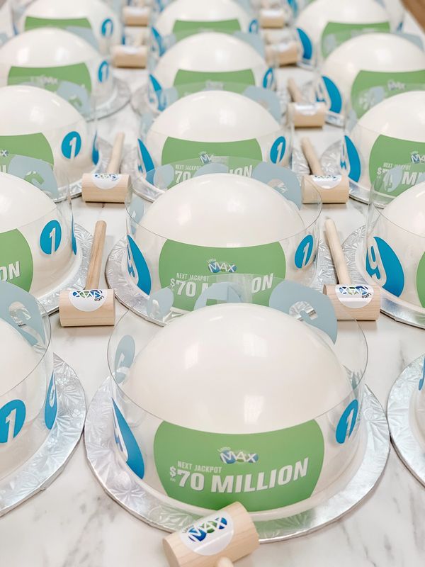 Lottery Ball smash cakes created for Lotto Max to celebrate their latest 70M jackpot.
