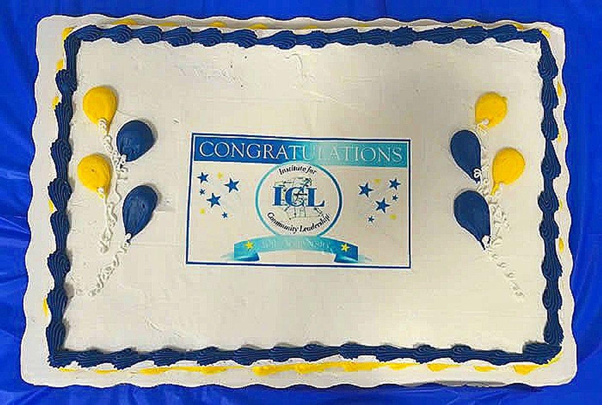 Cake representing the 10 years of Alumni celebration.