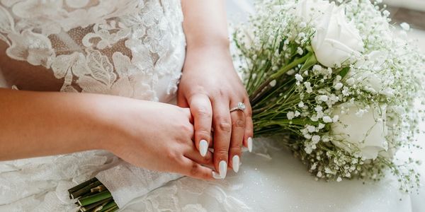 Best nail salon in Meriden CT bridal manicures, pedicures, UV gel nails, spa pedicures, and waxing