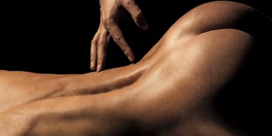 1h £240 / 1h30 £330 / 2h 420