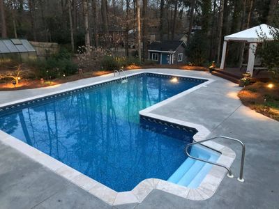 True L Vinyl Swimming Pool. Vinyl Pool Liner Installation