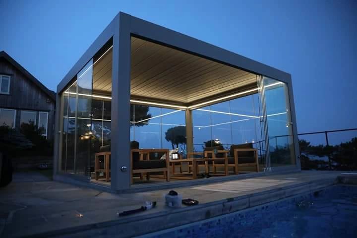 Enjoy those warm evenings in one of our fully glazed pergolas with additional lighting.