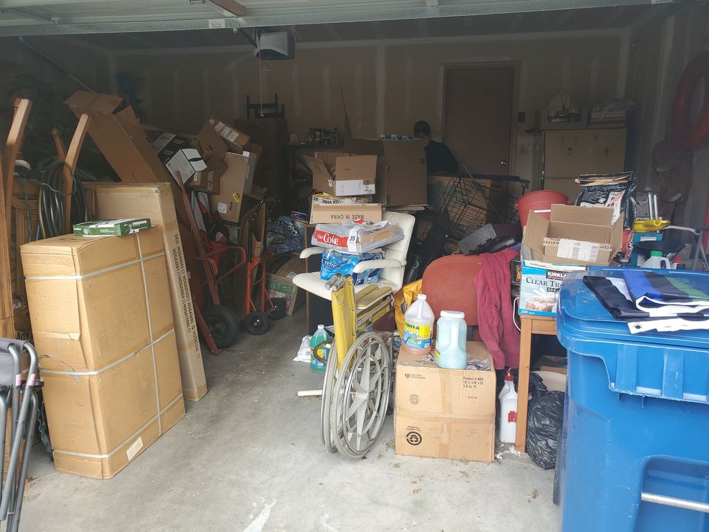 We specialize in Garage Cleanouts, Shop cleanouts, Barn cleanouts. furniture removal, Appliance.