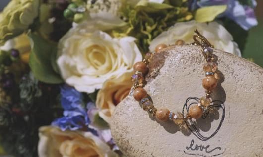 Memorial flower jewelry, forever flower jewelry, flower petal jewelry, funeral flower jewelry.