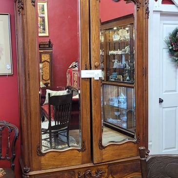 1860-1880 Barioque Armoire