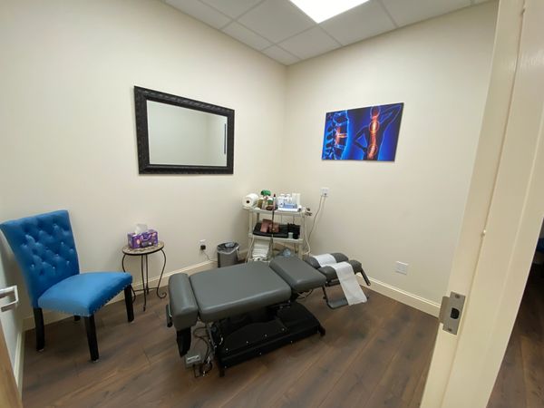 Car accident treatment, car accident doctor, East Islip Chiropractic, Richard Castellino, Anthony