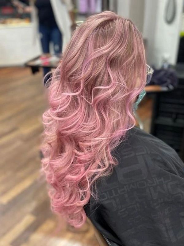 This look was achieved by using Hotheads Handtied Extensions
