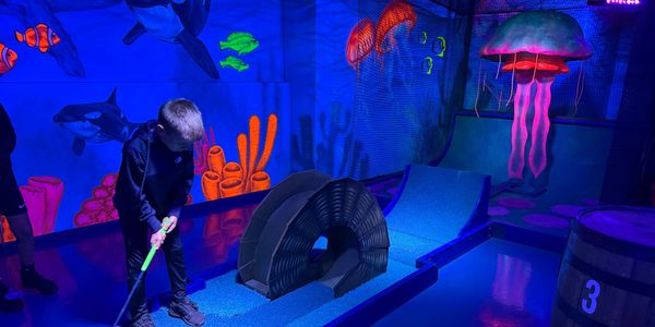 Jelly-fish hole at Ocean Island Adventure - Gloucester