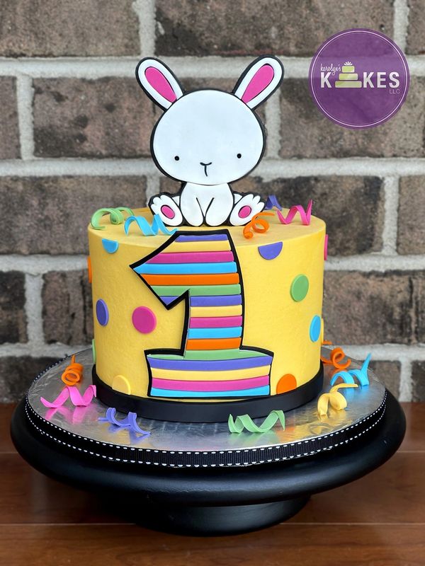cute bunny rabbit birthday cake