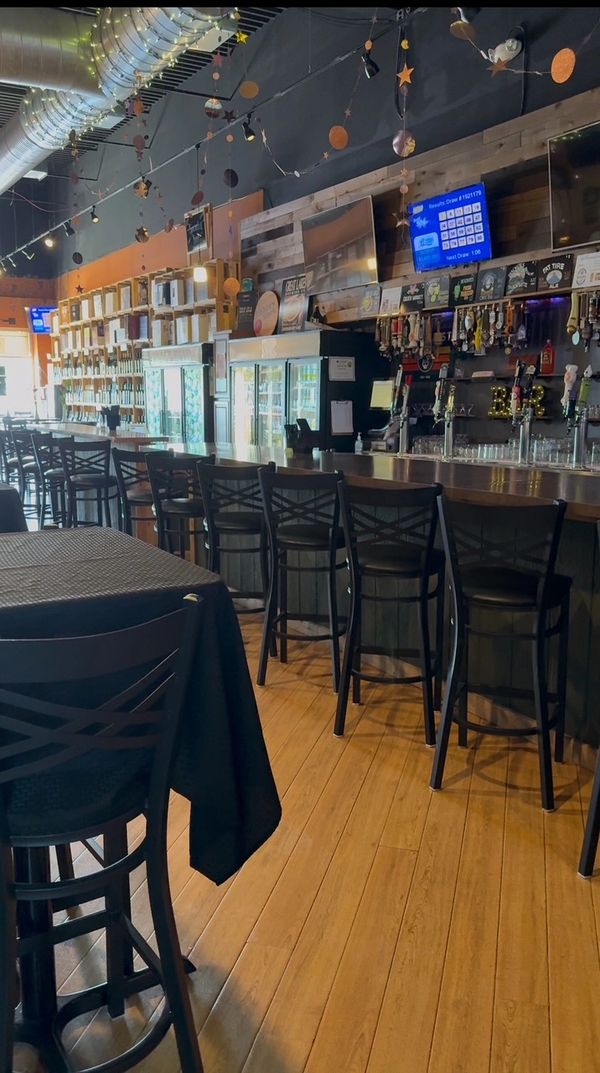 View of the bar - 14 seats