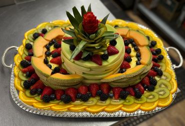 Large fruit tray for 60 people
