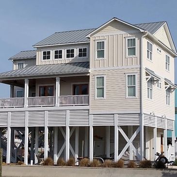 Vann Carter specializes in the construction of one of a kind, custom designed executive and resort h