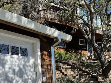 Professional Santa Rosa downspouts built to handle heavy North Bay rain.