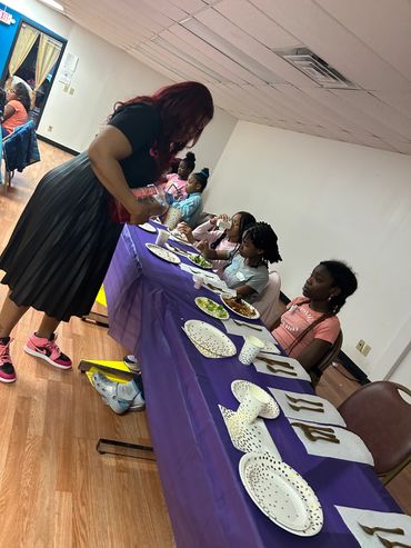 Teaching dining etiquette practices