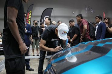 Nikhael Neil , Tunku Panglima Johor , Nissan Skyline R34 G Spec PW , Gurucollector , Paul Walker