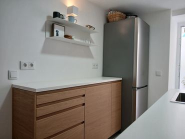 Kitchen at Rua Antonio Cervantes, Peniche house for sale.
