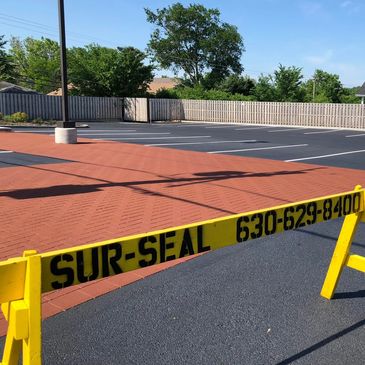 Parking Lot Maintenance, Asphalt Sealcoating 2 Coats, Hot Crackfilling, 
Restriping, Colorpave