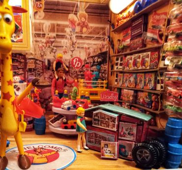 RetroMemento Toys R Us Star Wars Geoffrey Barbie Hot Wheels Mattel Fisher Price Lundby Glamour Gals