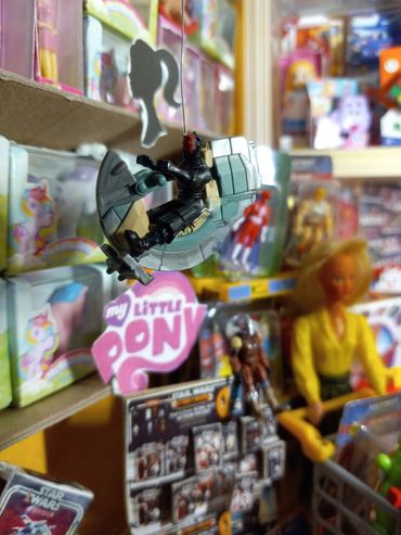 RetroMemento Toys R Us Star Wars Geoffrey Barbie Hot Wheels Mattel Fisher Price Lundby Glamour Gals