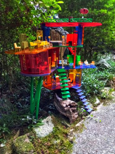 RetroMemento Dollhouse Museum Miniature Imagination Atomic MARX 1969 Modern mod Frank Lloyd Wright