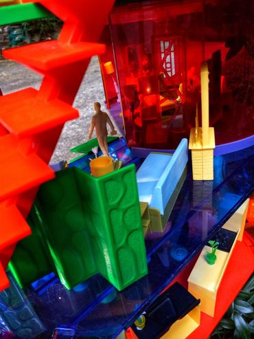 RetroMemento Dollhouse Wonderments Museum Miniatures Imagination MARX 1969 Mod Kaleidoscope Atomic