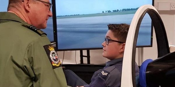 virtual flight simulator flying gliding flight pilot