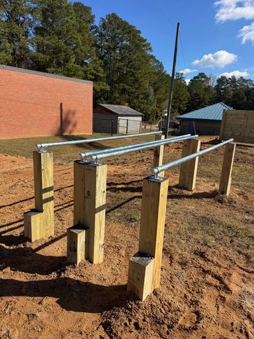 Triceps Traverse / Handwalk