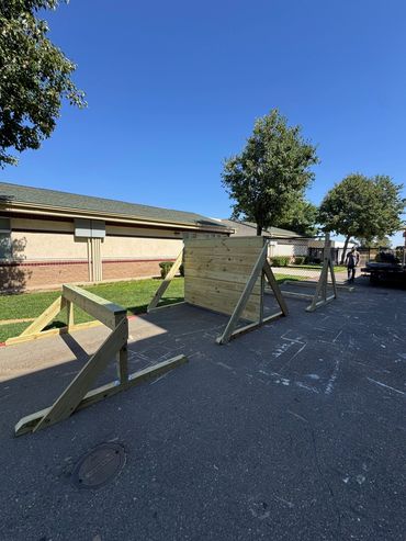 Hurdle, 6' Solid Wall, 6' Chain Link Fence, 6" Step