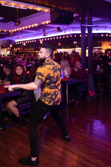 Live Dancing Entertainment