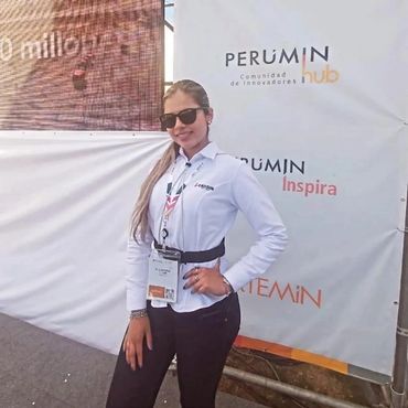 Anfitrionas para eventos ferias en Arequipa Anfitriona11