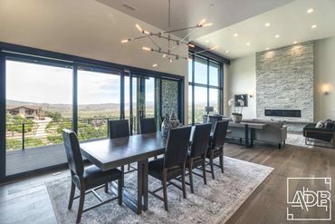 modern living and dinning room 
