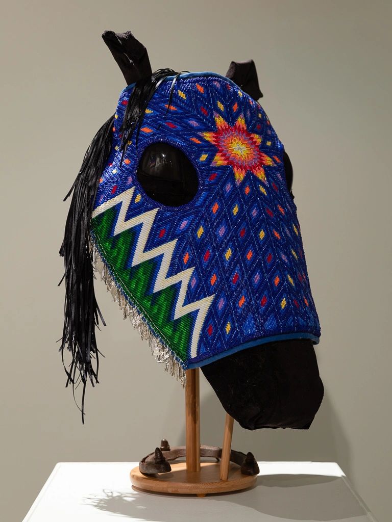 Horse mask, horse regalia, Zeitgeist MMXX, blue beads, Manitohkewin,